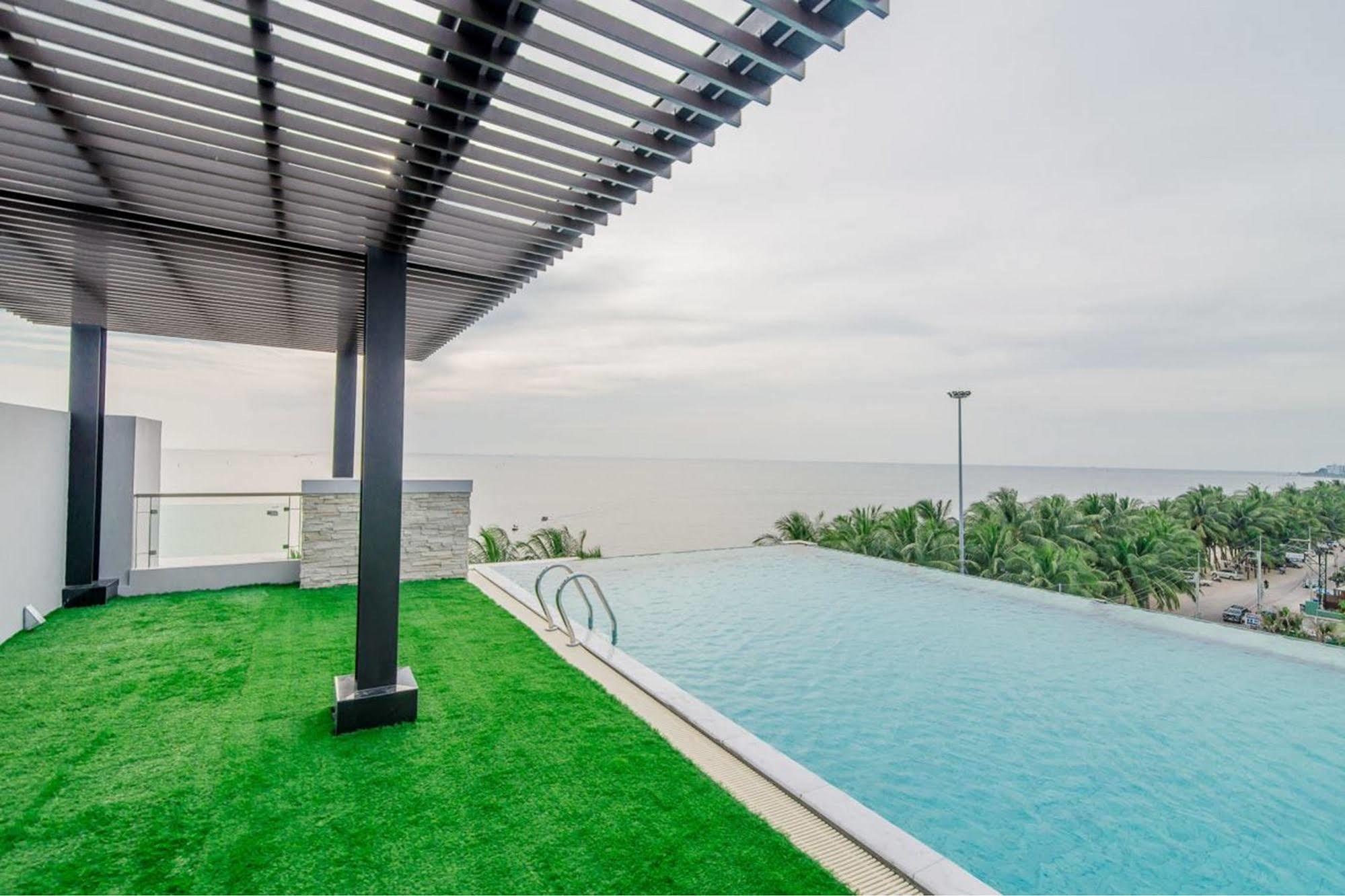 Panitar Haus Hotel Chonburi Exterior photo